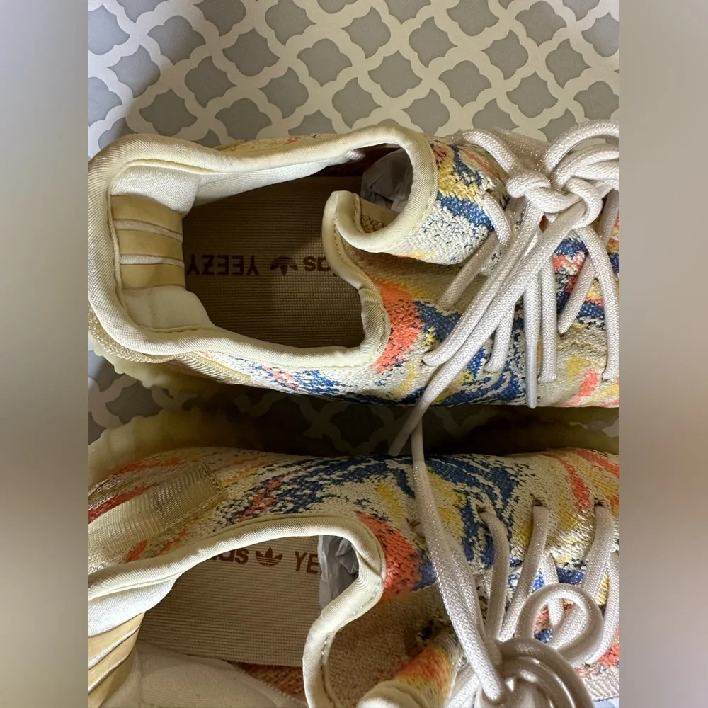 adidas Yeezy Boost 350 V2 Oat - Picture 3 of 8